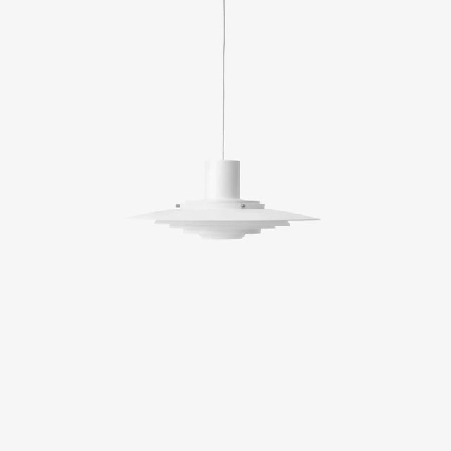 Minimalistische Design-Lampe P376 Matt Weiß von &Tradition – blendfreies Licht für den Esstisch