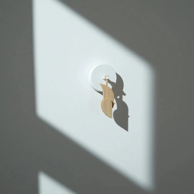 Birdie 2.0 Luftqualitätssensor Wood Edition im Wohnraum