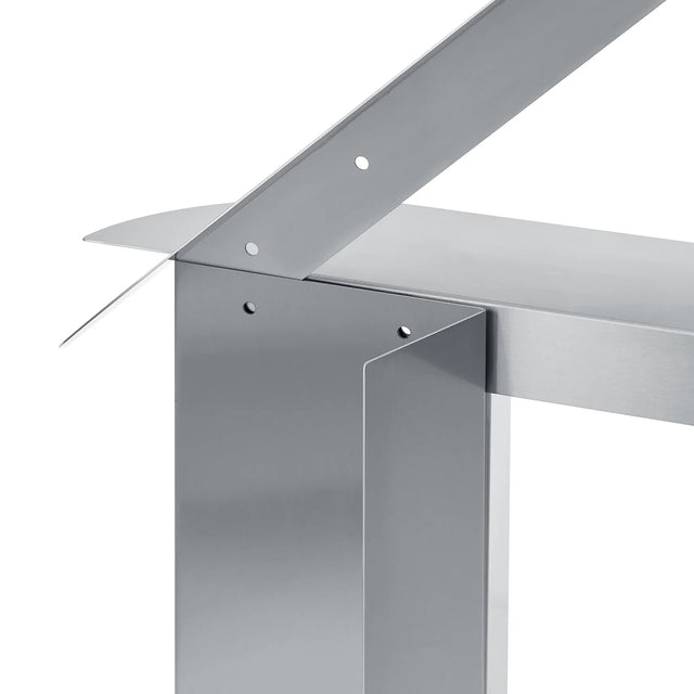 blomus ORU Sitzbank – Detailansicht der gekanteten Metallfläche in Edelstahl matt