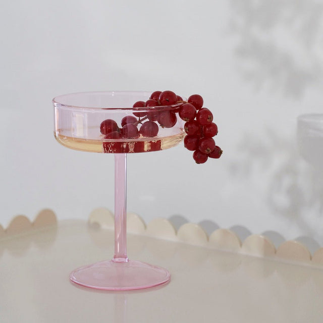 Champagnergläser Tint Coupe Glass (2er Set) - HAY - DesignWe.Love