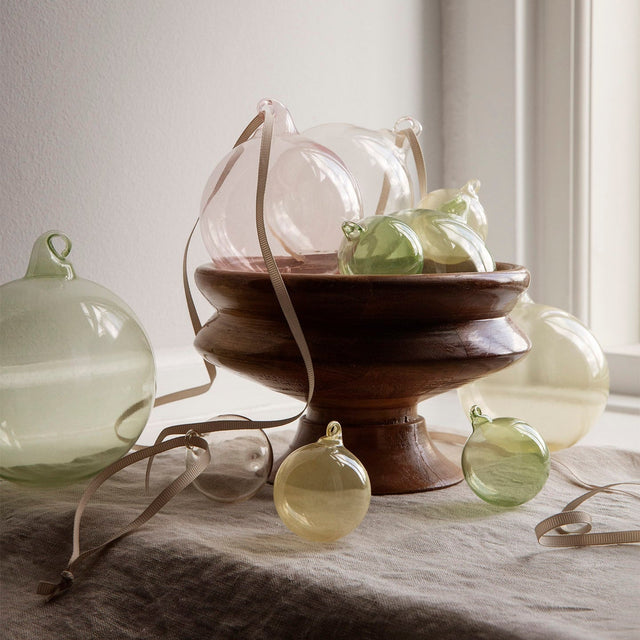 Christbaumkugeln Pastell Mix Medium 4er - Set - ferm LIVING - DesignWe.Love