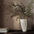 Dedali Vase off - white 25,5cm - ferm LIVING - DesignWe.Love