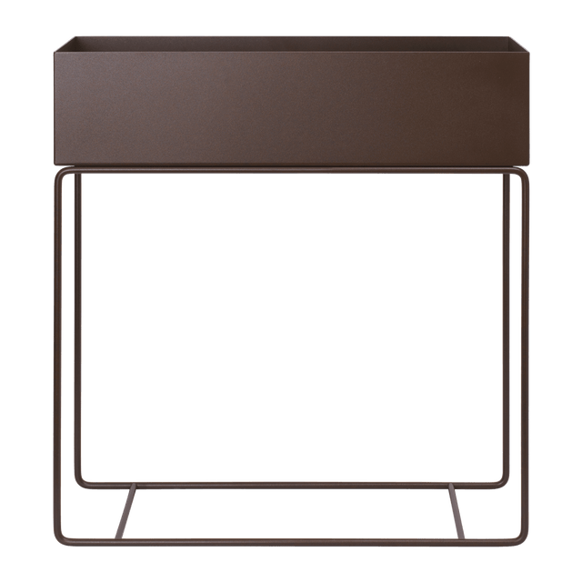ferm LIVING Plant Box in Dark Chocolate – Blumenkasten aus Metall mit Füßen