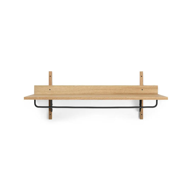 ferm LIVING Sector Rack – Wandgarderobe aus Eiche natur mit geschwärztem Messing und Kleiderstange