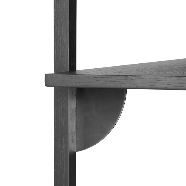 ferm LIVING Sector Shelf Triple Narrow – schmales Wandregal Schwarz Detail