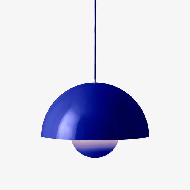 Flowerpot VP2 Pendelleuchte Cobalt Blue Ø 50 cm von &Tradition – große Hängelampe von Verner Panton