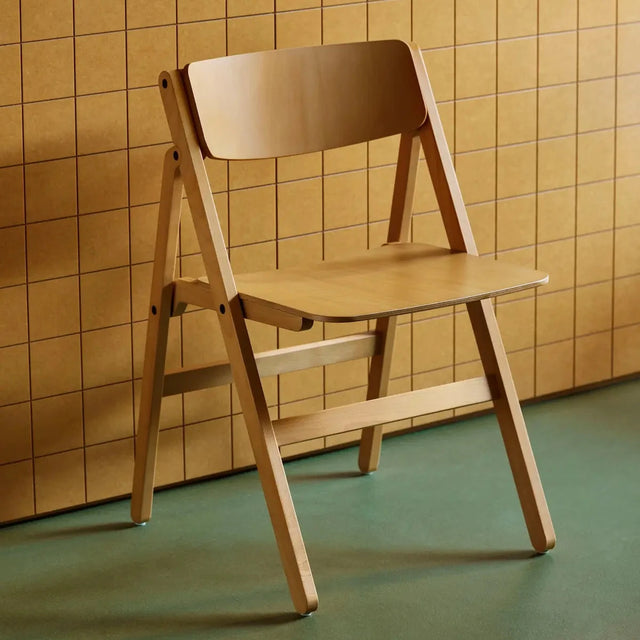HAY Backflip Chair in Golden – Design-Klappstuhl Gudmundur Ludvik, Buchenholz