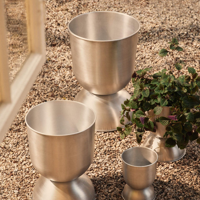 Hourglass Blumentopf Aluminium 73cm Large - ferm LIVING - DesignWe.Love