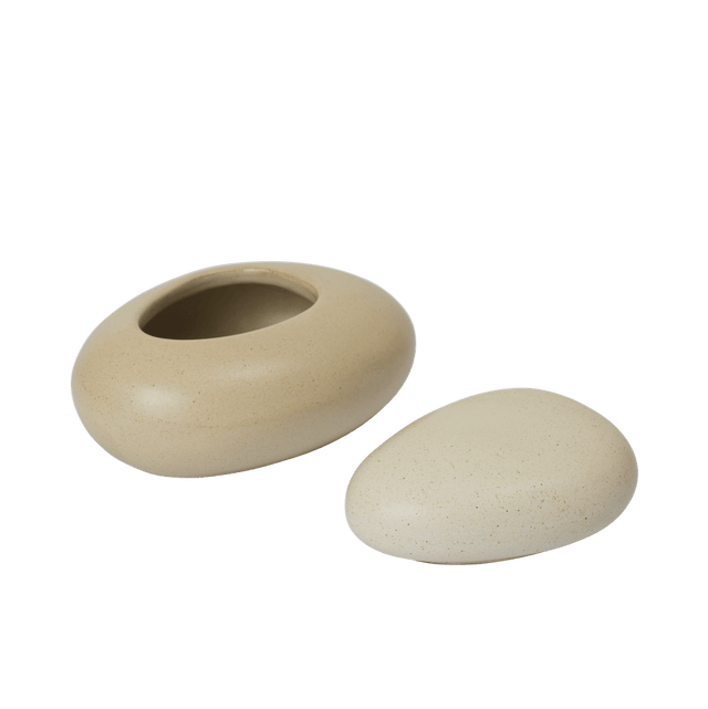 ferm LIVING Pebble Box Medium Sand/Cream – Keramikdose mit Deckel