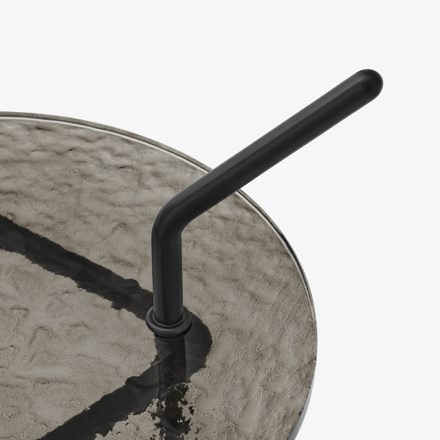 SH9 Halten Beistelltisch Warm Black/Smoked Glass - &Tradition - DesignWe.Love