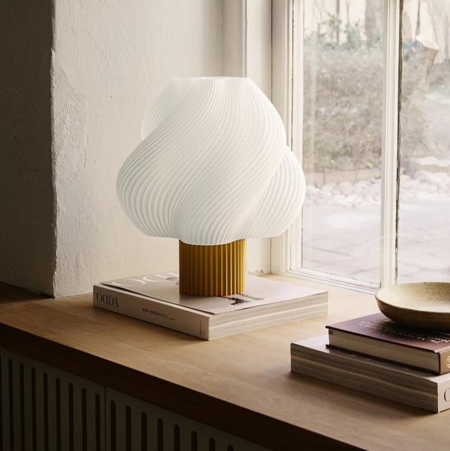 Soft Serve Tischleuchte Grande Cloudberry - Crème Atelier - DesignWe.Love