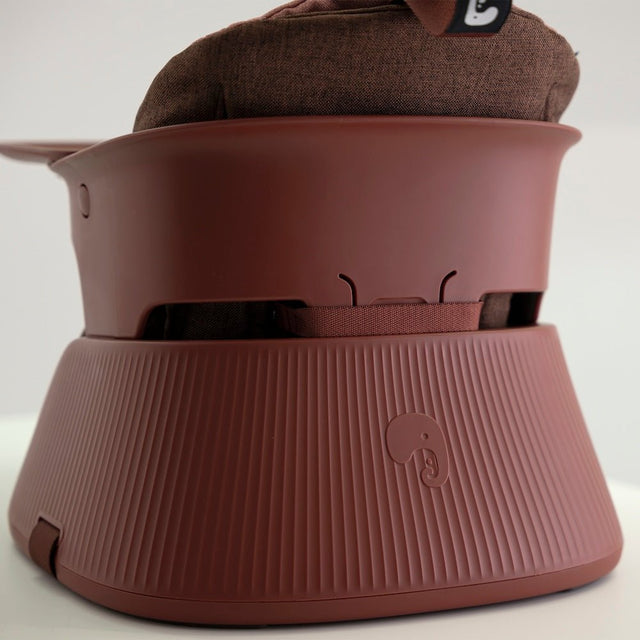 Tragbarer Kinder Hochstuhl Mahogany Red - Hannie - DesignWe.Love