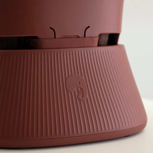 Tragbarer Kinder Hochstuhl Mahogany Red - Hannie - DesignWe.Love