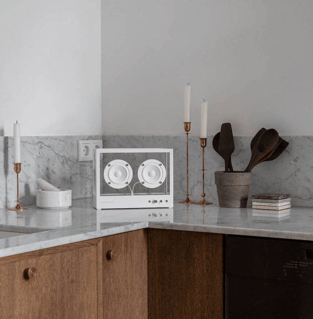 Transparent Speaker Small Weiß - Bluetooth Lautsprecher Box - DesignWe.Love