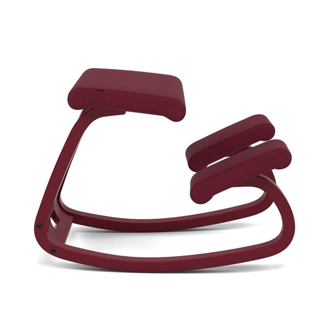 Variable Kniestuhl Monochrome Plum - Varier Furniture - DesignWe.Love