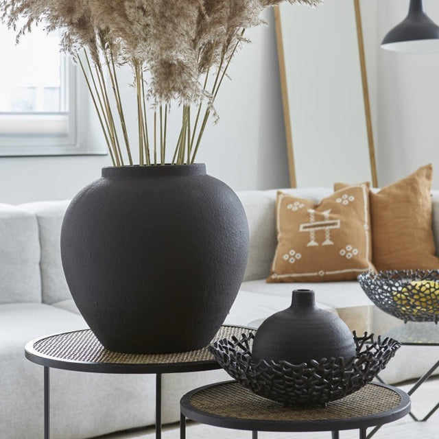 Vase Alba schwarz - Wikholm Form - DesignWe.Love