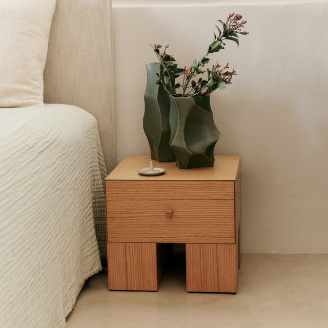 Cueva Vase Small in Dark Sage von ferm LIVING im Wohnambiente
