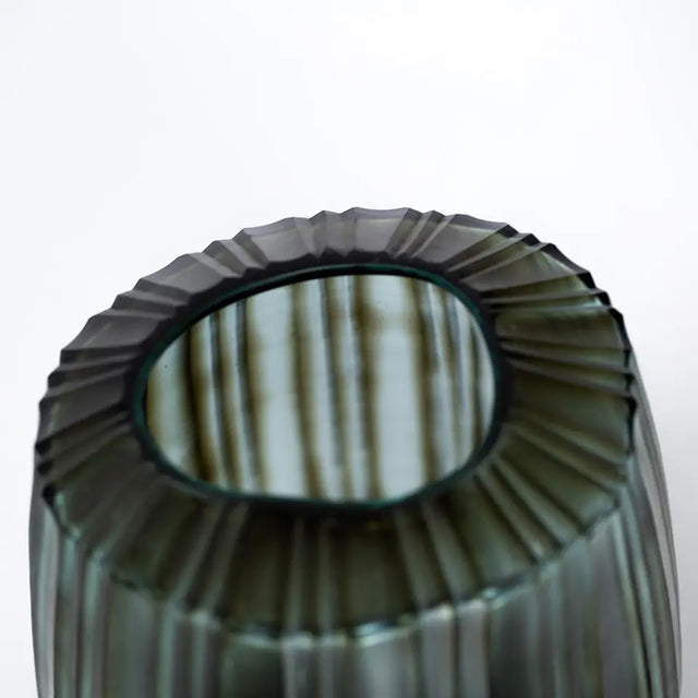 Vase Malibu XL  indigo/smokegrey von Guaxs Vasenöffnung