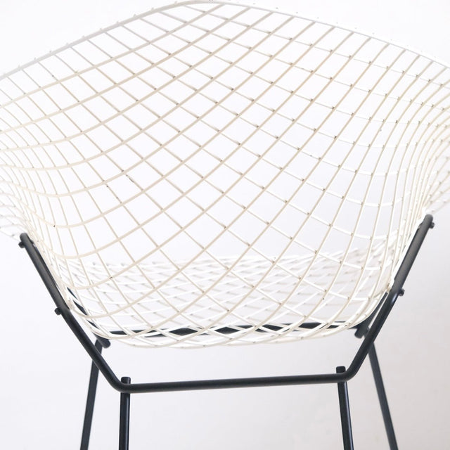 Vintage Diamond Chair Harry Bertoia - Knoll International - DesignWe.Love