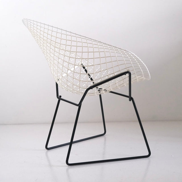 Vintage Diamond Chair Harry Bertoia - Knoll International - DesignWe.Love