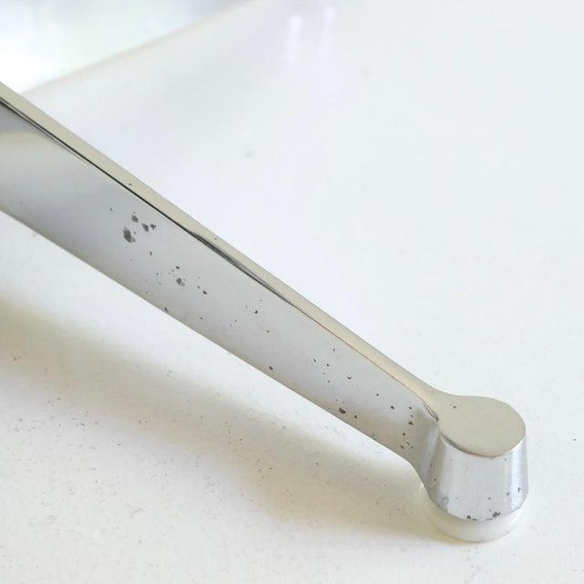 Vintage Eames Aluminium Chair EA 101 Buerostuhl - Herman Miller - DesignWe.Love