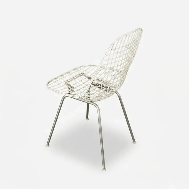 Vintage Eames Wire Chair DKX in Weiß, Rückansicht mit vierbeinigem X-Untergestell
