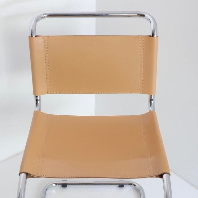 Vintage Freischwinger beige Bauhaus Stil - Mies van der Rohe - DesignWe.Love