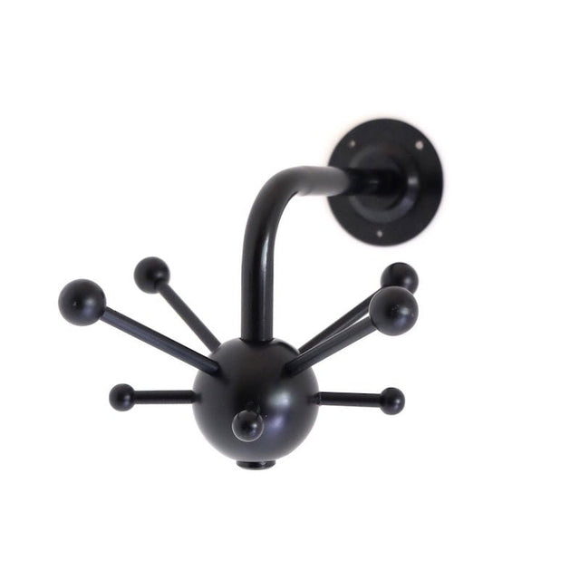 Vintage Garderobe Sputnik schwarz - Osvaldo Borsani Space Age - DesignWe.Love