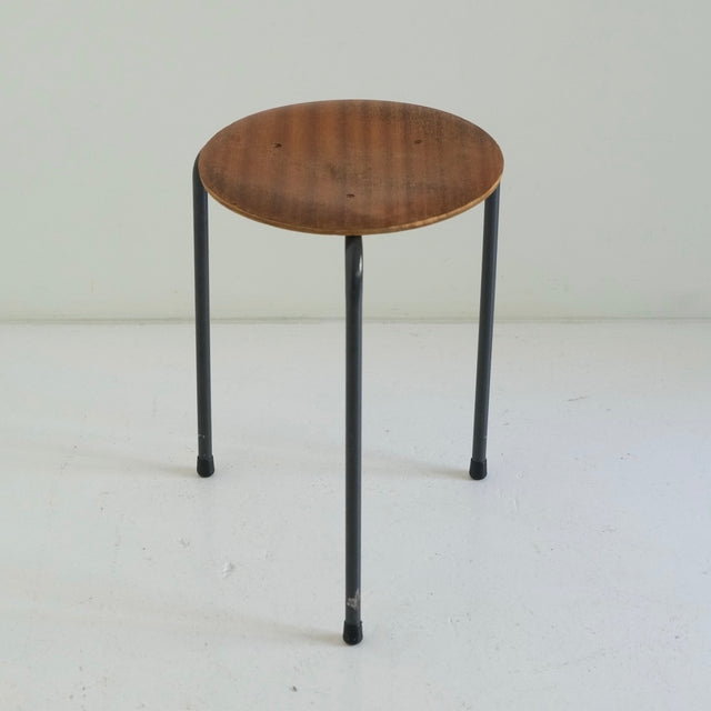 Vintage Hocker Dreibein - Bauhaus Stil
