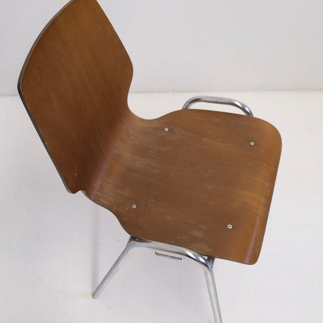 Vintage Stapelstuhl - Schalenstuhl Designmoebel - DesignWe.Love