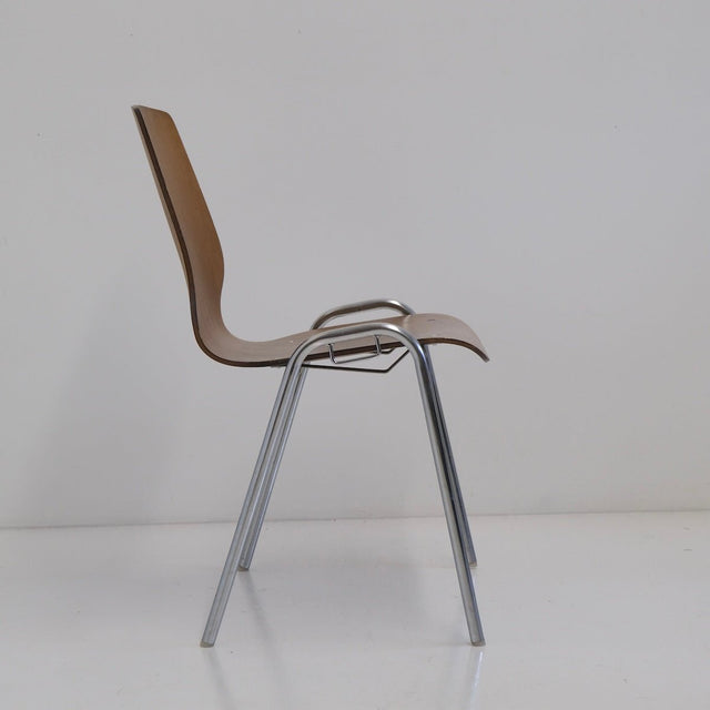 Vintage Stapelstuhl - Schalenstuhl Designmoebel - DesignWe.Love