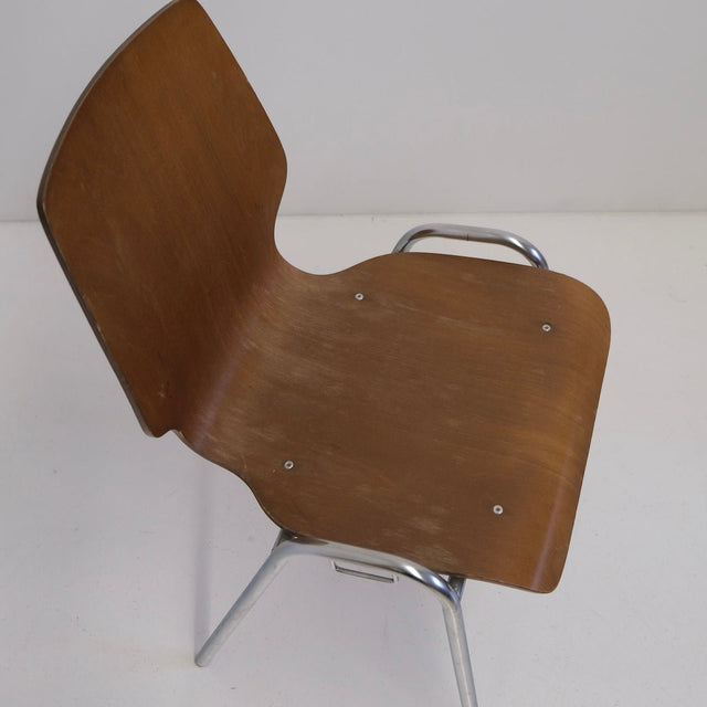 Vintage Stapelstuhl - Schalenstuhl Designmoebel - DesignWe.Love
