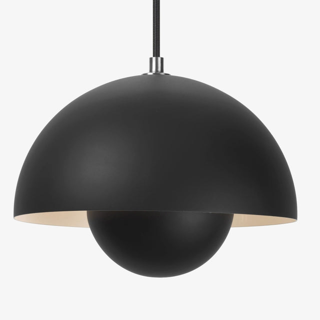 VP1 Flowerpot Pendelleuchte Matt Black - &Tradition - DesignWe.Love