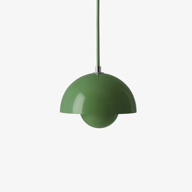 Flowerpot VP10 Pendelleuchte in Signal Green von &Tradition – Verner Panton