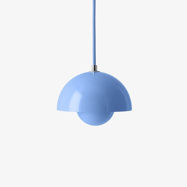Flowerpot VP10 Pendelleuchte in Swim Blue von &Tradition – Verner Panton