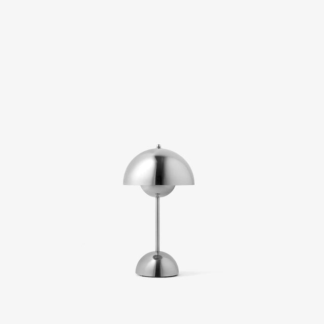 VP9 Flowerpot Akkuleuchte Chrome - &Tradition - DesignWe.Love