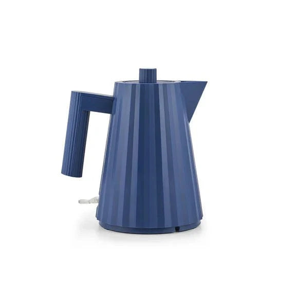 Alessi Plissé Wasserkocher 1 L in Blau, Design-Wasserkocher von Michele De Lucchi