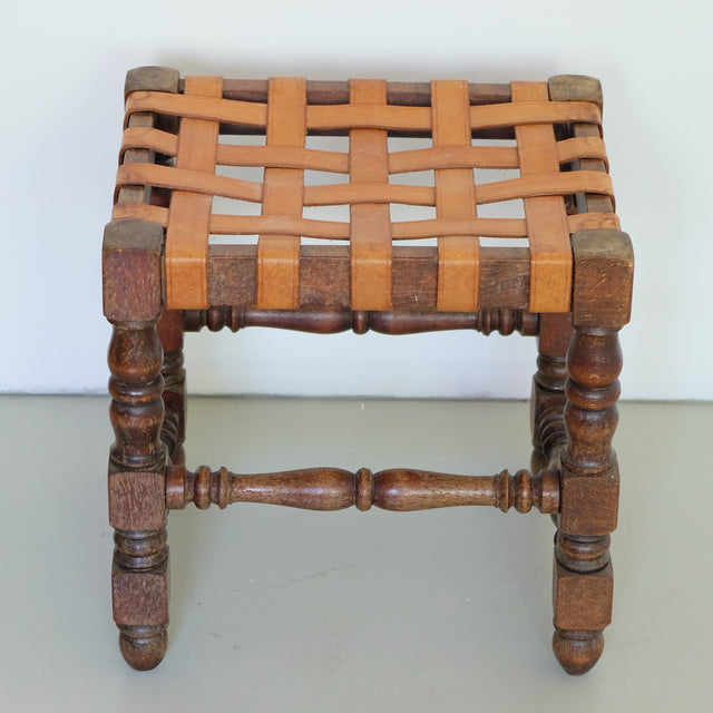 Stool Spanish leather braid