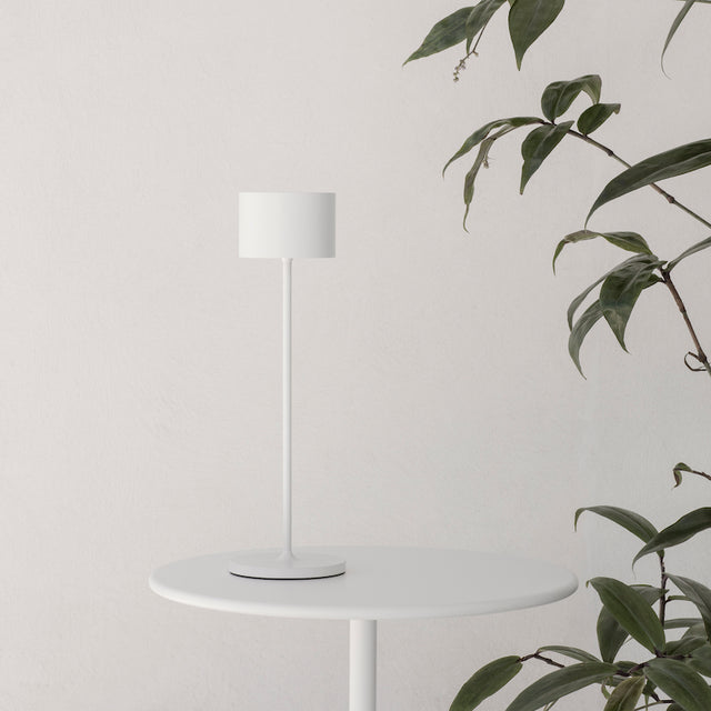 Carrie Light - battery lamp from Menu