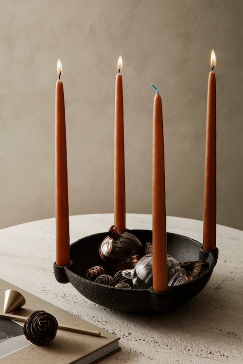 Adventschale Bowl Kerzenhalter Dark - ferm LIVING - DesignWe.Love